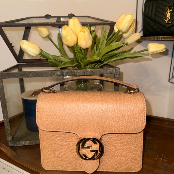 Gucci Interlocking G Small Leather Shoulder Bag - Picture 4 of 11